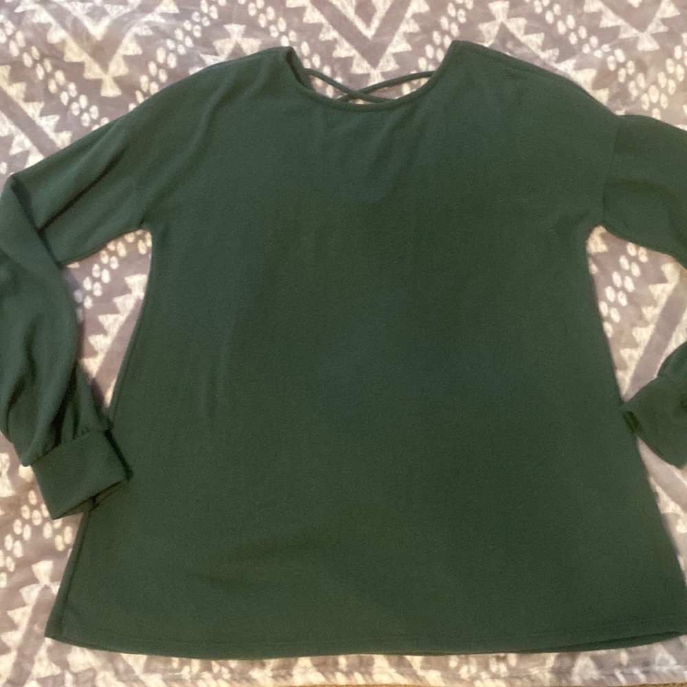 Fleecy soft top size medium.